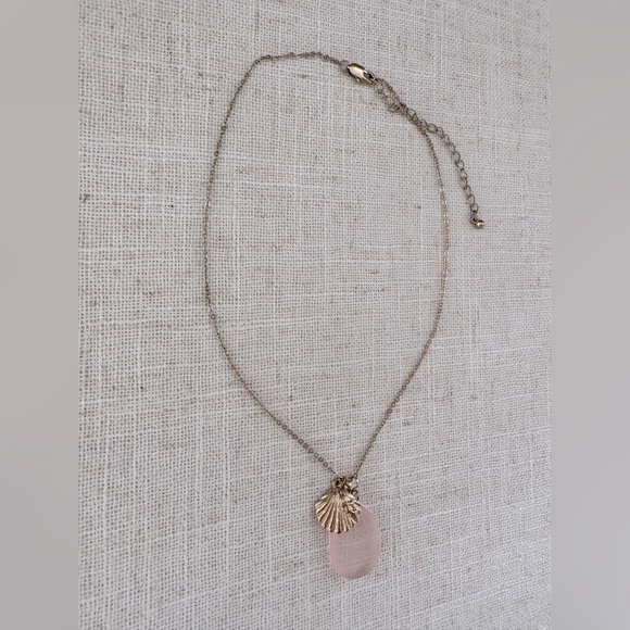 Seaglass Seashell Pendant Necklace Gold Chain Charm Nautical Coastal Beach - Picture 5 of 7